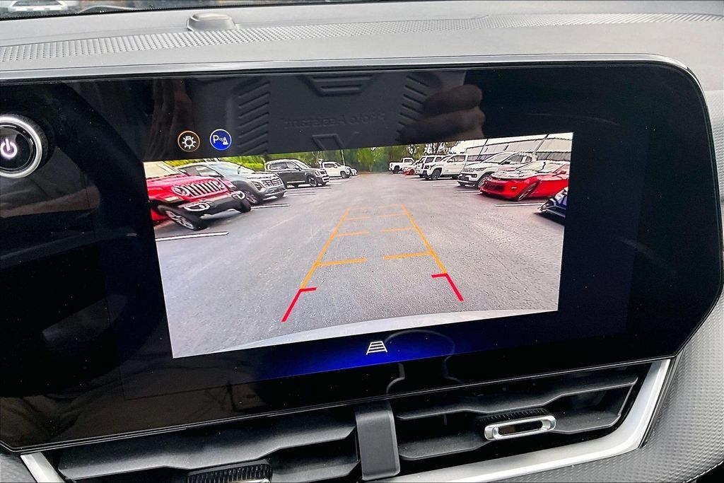 Used 2025 Chevrolet Equinox LT AWD/4WD image 14