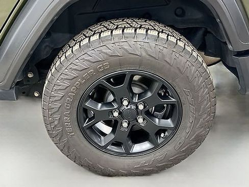 Used 2020 Jeep Wrangler Unlimited Sport image 33