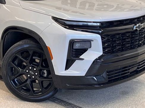 Used 2024 Chevrolet Traverse RS w/ LPO, Floor Liner Package image 38