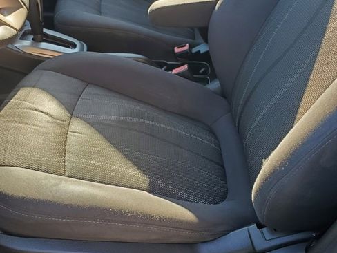 Used 2013 Chevrolet Sonic LT image 18