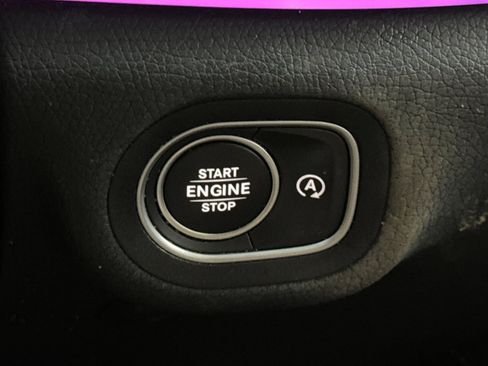 Used 2022 Mercedes-Benz GLE 350 4MATIC image 17