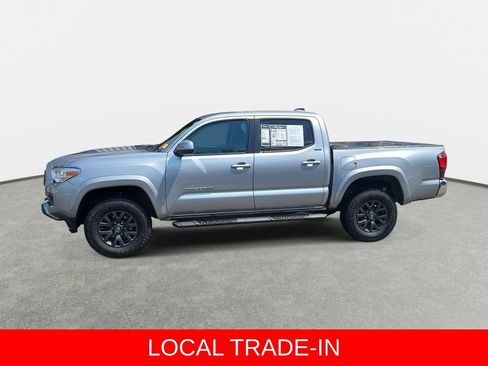 Used 2021 Toyota Tacoma SR5 RWD image 8