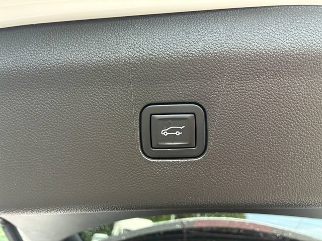 Used 2022 Buick Enclave Essence w/ Experience Buick Package AWD/4WD image 45