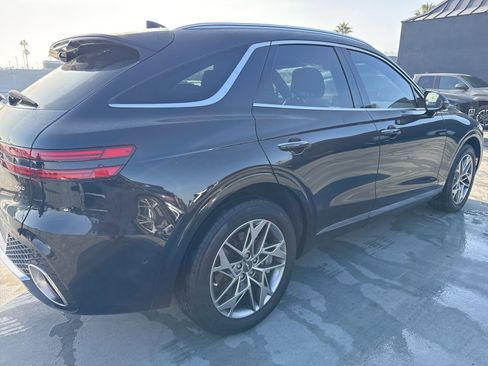 Used 2023 Genesis GV70 2.5T w/ Advanced Package image 8