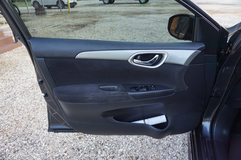 Used 2015 Nissan Sentra SR FWD image 14
