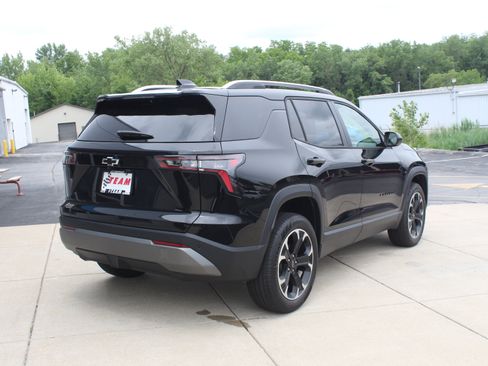 New 2026 Chevrolet Equinox LT FWD image 4
