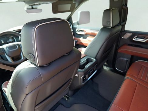 New 2026 GMC Sierra 3500 Denali Ultimate image 21