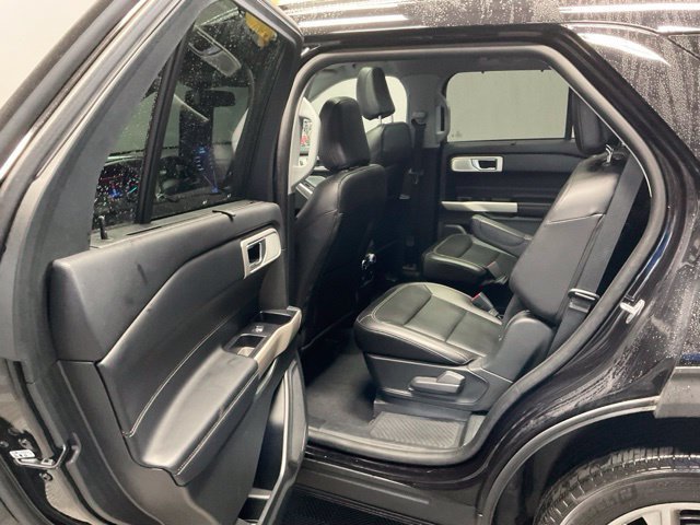 Used 2023 Ford Explorer Limited w/ Limited Technology Package AWD/4WD image 18