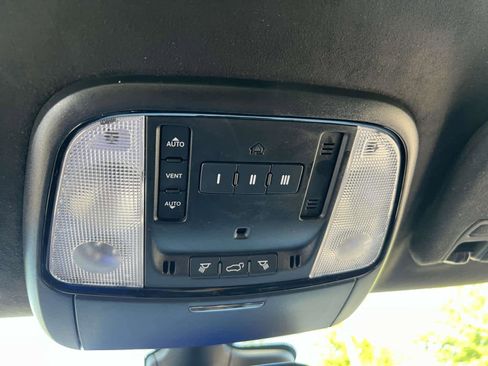 Used 2022 Dodge Durango Citadel image 31