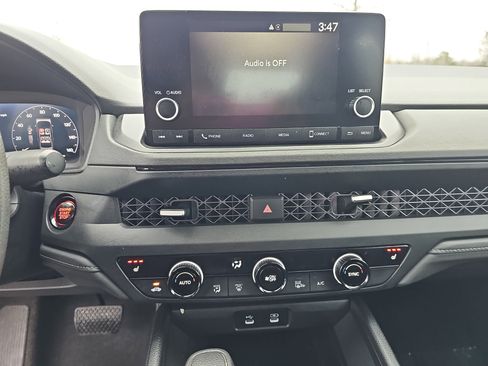 Used 2025 Honda Accord SE image 20