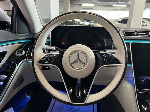 Certified 2023 Mercedes-Benz S 580 4MATIC Sedan image 14