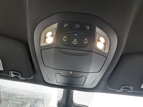 New 2026 Chrysler Pacifica Select w/ S Appearance Package FWD image 39