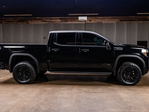 Used 2019 GMC Sierra 1500 AT4 w/ AT4 Premium Package AWD/4WD image 9