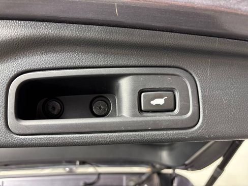 Certified 2022 Honda Pilot Touring image 15