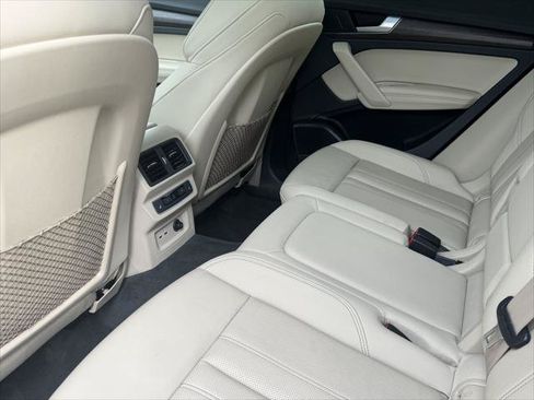 Certified 2023 Audi Q5 e Prestige AWD/4WD image 14