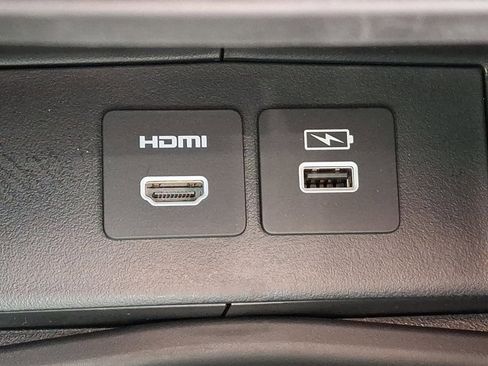 Certified 2025 Honda Odyssey Touring image 31