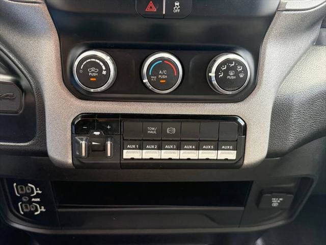 Certified 2024 RAM 2500 Tradesman w/ Chrome Appearance Group AWD/4WD image 32