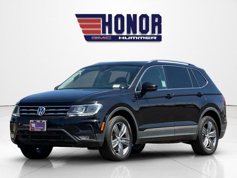 Used 2020 Volkswagen Tiguan SEL AWD/4WD image 8
