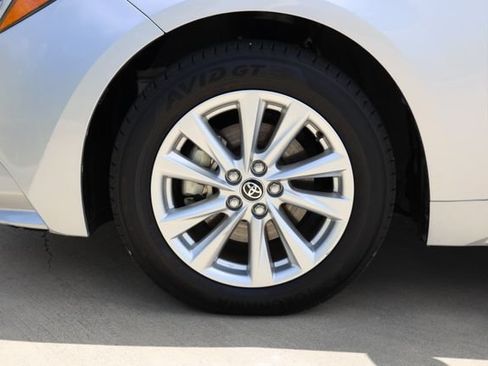 Used 2023 Toyota Corolla XLE FWD image 9