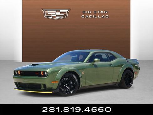 Used 2023 Dodge Challenger R/T Scat Pack RWD image 1