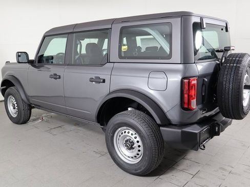 New 2025 Ford Bronco 4-Door image 7