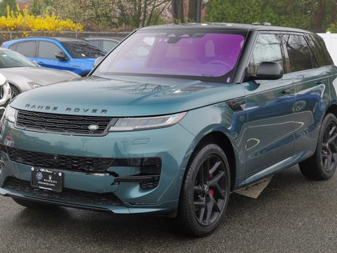 Used 2023 Land Rover Range Rover Sport SE Dynamic AWD/4WD image 3