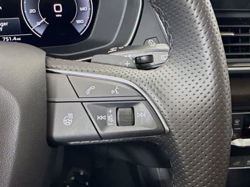 Certified 2025 Audi Q5 e Premium Plus w/ Premium Plus Package image 12