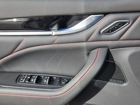 New 2024 Maserati Levante Modena Ultima image 6