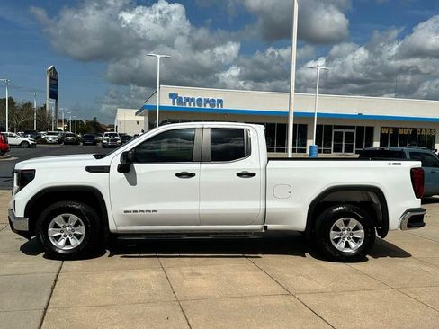 Used 2025 GMC Sierra 1500 Pro w/ Pro Value Package AWD/4WD image 28