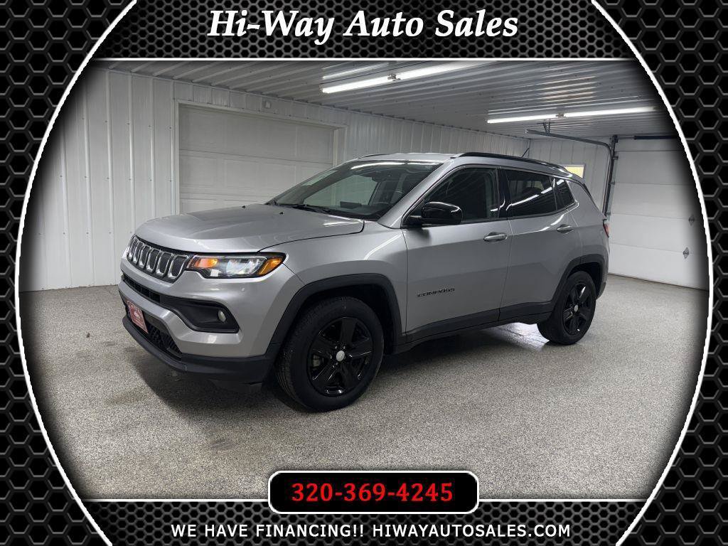 Used 2022 Jeep Compass Latitude FWD image 1