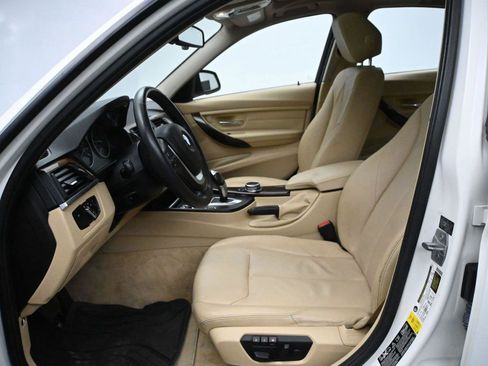 Used 2014 BMW 328i xDrive Sedan AWD/4WD image 9