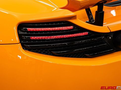 Used 2013 McLaren MP4-12C Spider RWD image 26