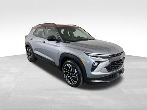 Used 2024 Chevrolet TrailBlazer RS w/ Convenience Package AWD/4WD image 8