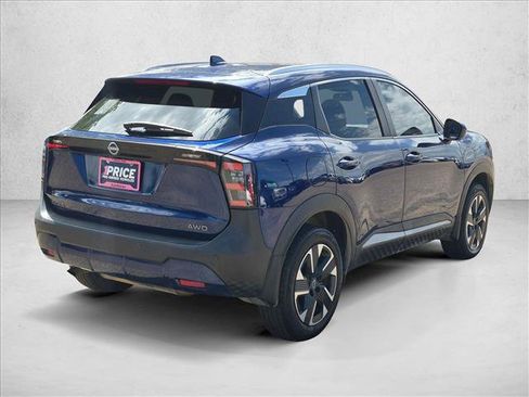 Used 2025 Nissan Kicks SV w/ SV Premium Package AWD/4WD image 5