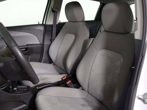 Used 2019 Chevrolet Sonic LT image 23