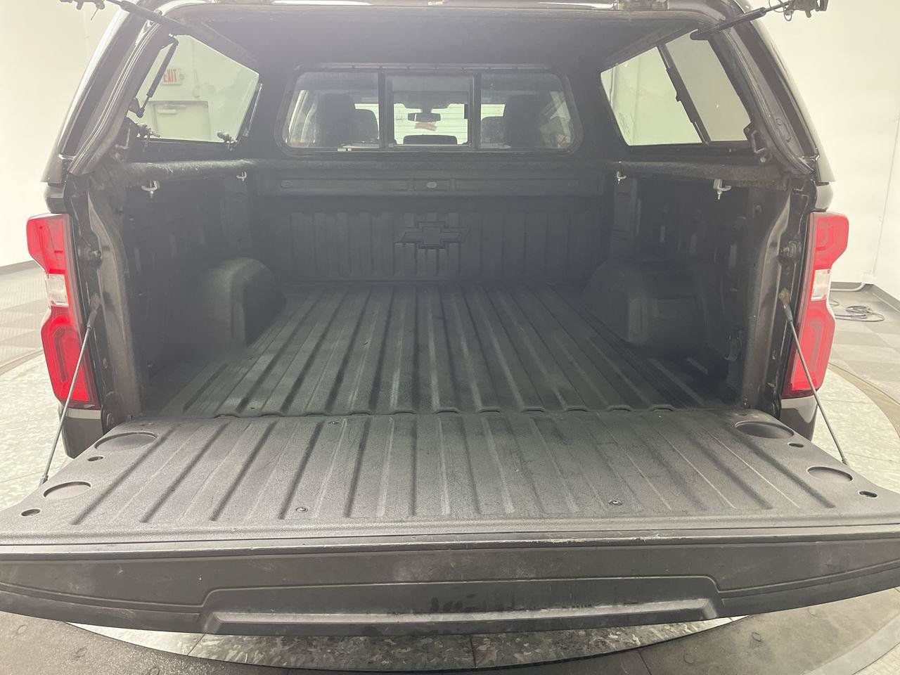 Used 2019 Chevrolet Silverado 1500 RST AWD/4WD image 31