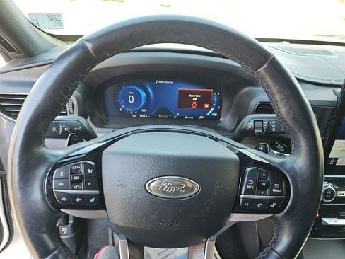 Used 2021 Ford Explorer Platinum w/ Equipment Group 601A image 22