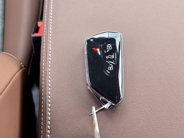 New 2026 Volkswagen ID.4 Pro RWD image 21