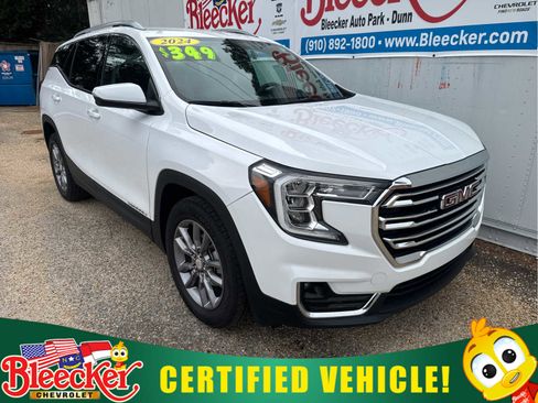 Certified 2024 GMC Terrain SLT image 1