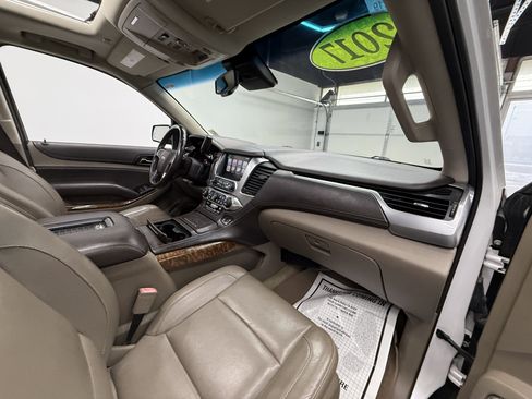Used 2017 Chevrolet Suburban Premier image 26