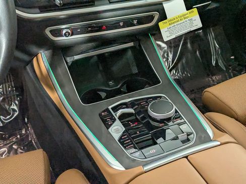 Used 2025 BMW X5 xDrive50e w/ Premium Package image 36