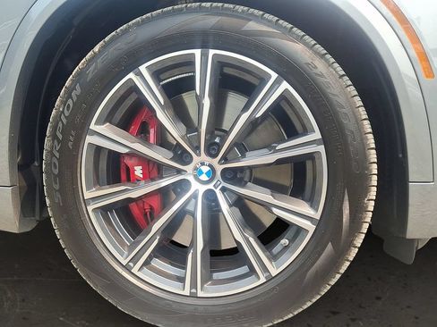 Used 2026 BMW X5 xDrive50e w/ M Sport Package AWD/4WD image 9