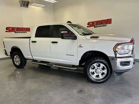 Used 2024 RAM 2500 Big Horn AWD/4WD image 2