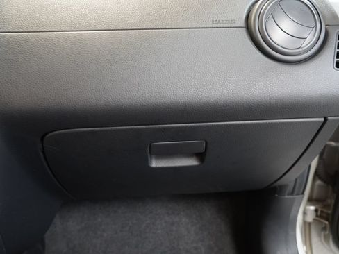 Used 2008 Suzuki SX4 Sedan FWD image 31