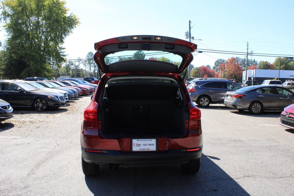 Used 2014 Volkswagen Tiguan S FWD image 9