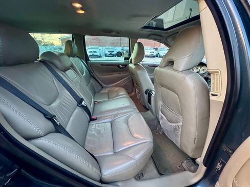 Used 2007 Volvo XC70 image 14