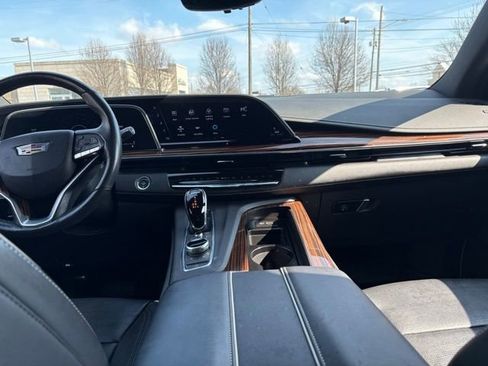 Used 2021 Cadillac Escalade ESV Premium Luxury image 24