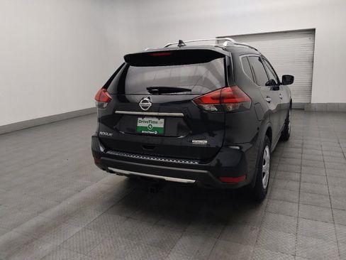Used 2019 Nissan Rogue S w/ Special Edition Package FWD image 9