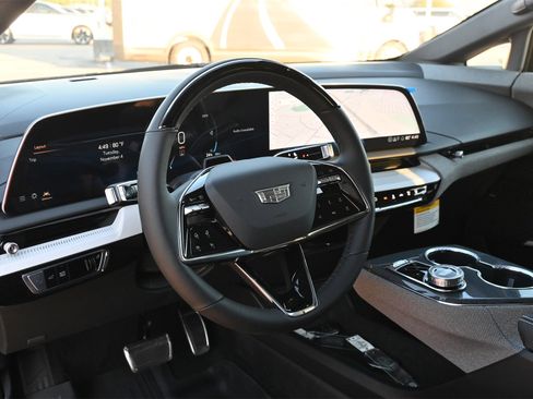 New 2026 Cadillac Optiq Sport 1 image 17