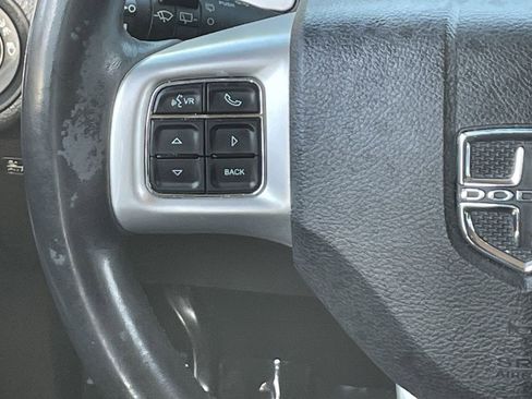 Used 2019 Dodge Journey SE w/ Connectivity Group FWD image 20